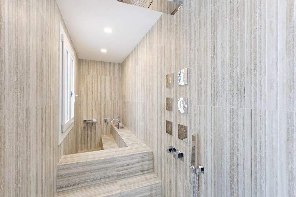 Dimora San Lorenzo Luxury Apartment Veneza Exterior foto